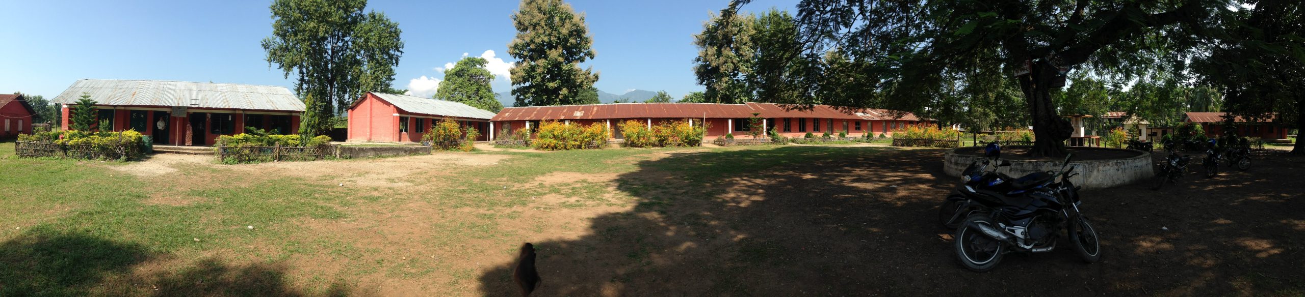 मेची जनसाधारण माध्यमिक विद्यालयको परिसर, बाहुनडाँगी
